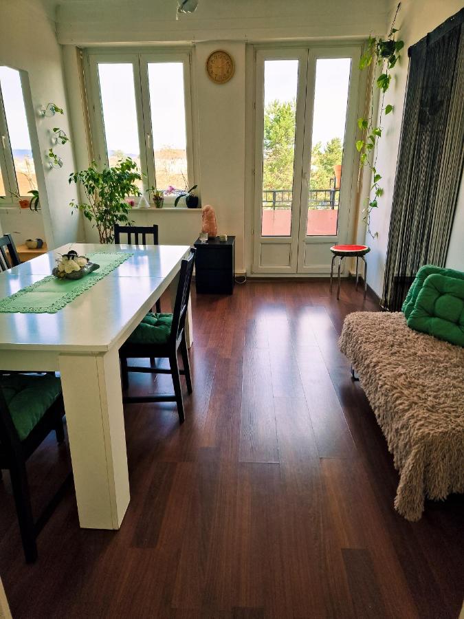Nice Room 4 Minutes From Basel Shared Apartment Saint-Louis  Bagian luar foto